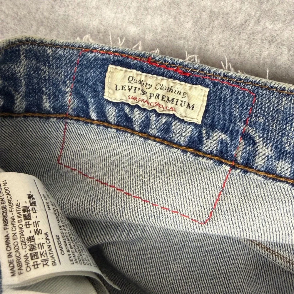 Levis Engineered Jeans Red Label Mens 30x30 Light Wash Distressed Twisted Seam